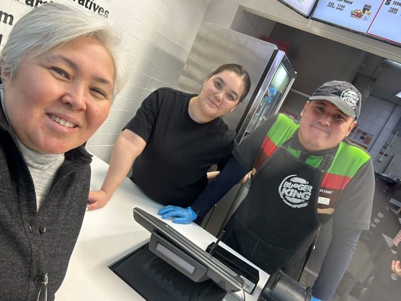 Скандал вокруг Burger King: домой к Алибеку Каратаю приезжали из Минтруда 