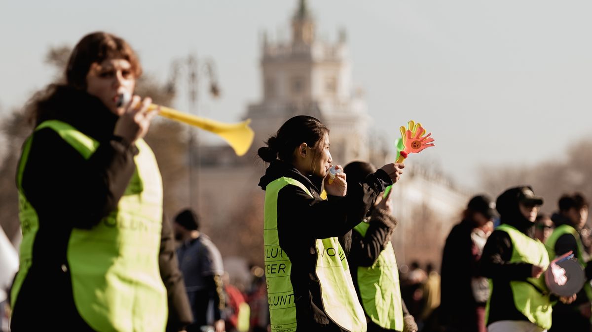 волонтёры на трассе