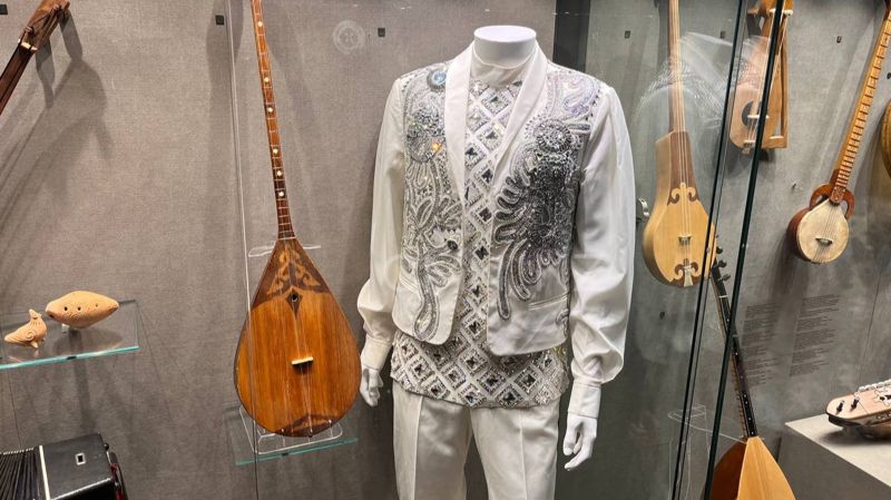 Димаш, музей, домбра