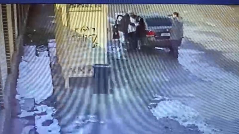 В Таразе двое мужчин пытались похитить школьницу 