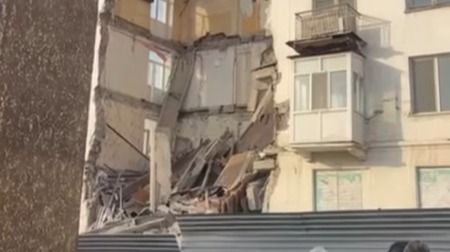 В Балхаше обрушилась стена жилого дома