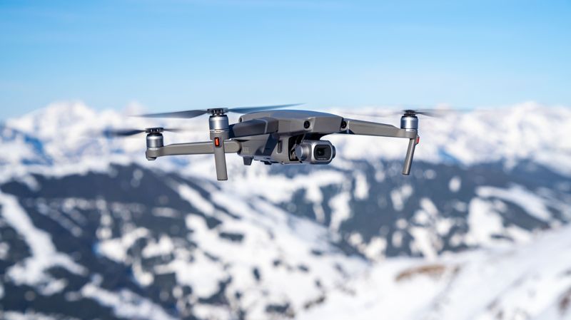 Говорящие дроны начали патрулировать улицы Алматы