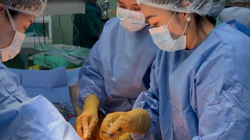 Беременную женщину с аневризмой и пороком сердца успели спасти в Алматы