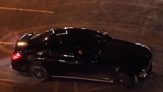 Алматинец дрифтовал в центре и остался без машины