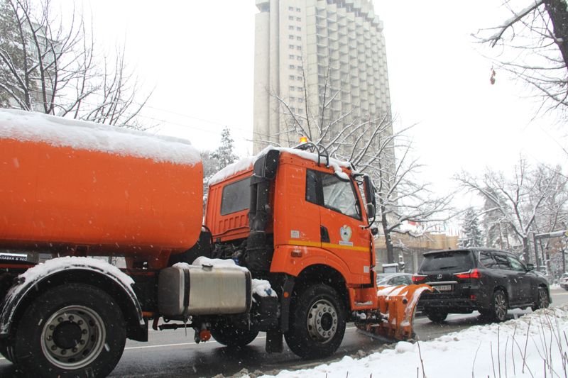 Штормовое предупреждение в Алматы: сильный ветер, туман и гололед 5 марта