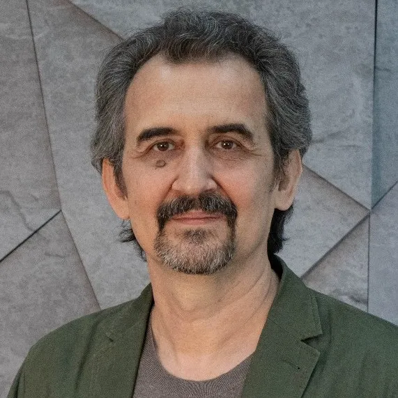  Рустам Бурнашев