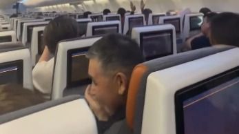 Наконец-то дома: первые пассажиры вернулись в Казахстан с Ближнего Востока