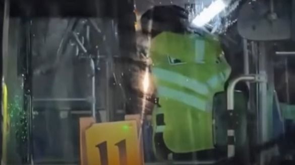 В Таразе пассажир с ножом напал на водителя автобуса прямо в салоне