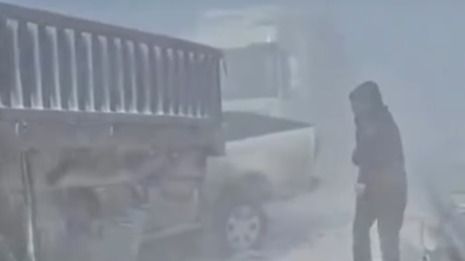 Семь автомобилей столкнулись на трассе в Астана - Караганда: один человек погиб