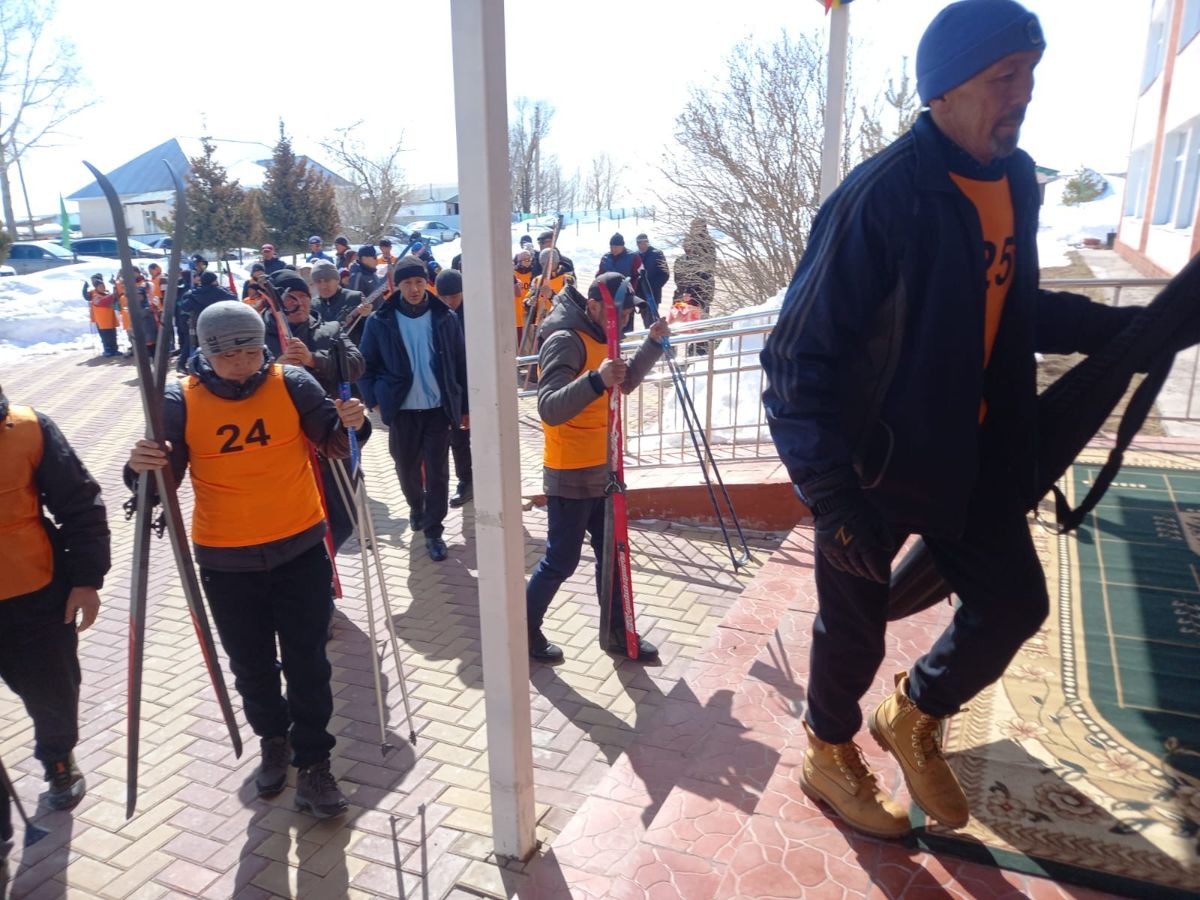 В Кегенском районе спортсмены, занимающиеся лыжным спортом, проголосовали 