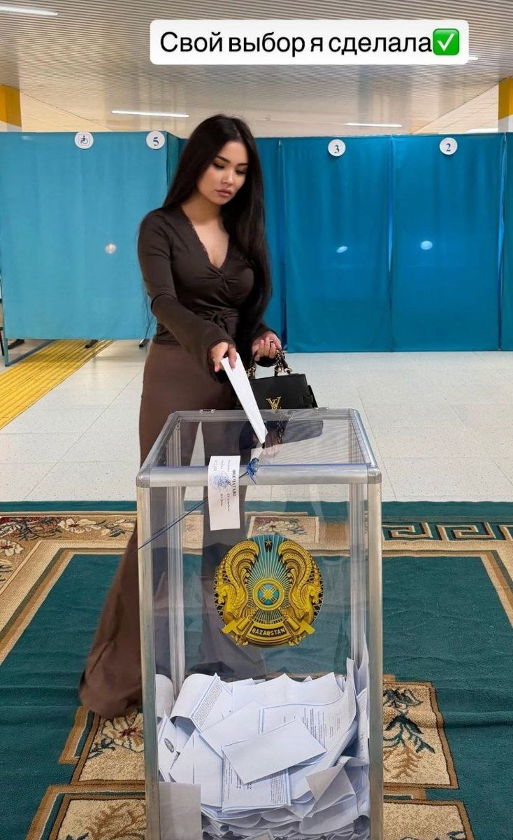 Айка проголосовала на референдуме