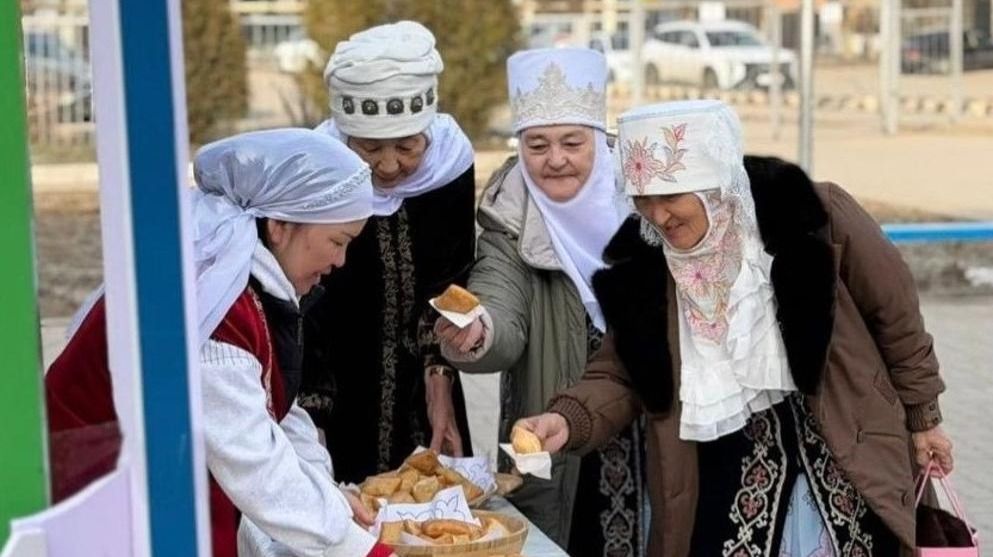 В Илийском районе в день референдума прошла &laquo;Бауырсақ party&raquo;