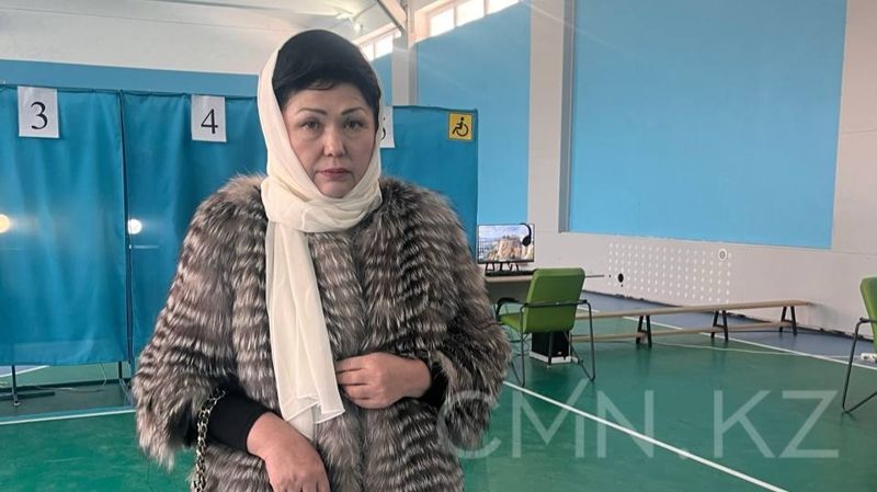 Вдова Асанали Ашимова проголосовала на референдуме в Алматы