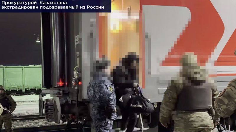 Подозреваемого в мошенничестве на 80 млн тенге вернули в Казахстан из России