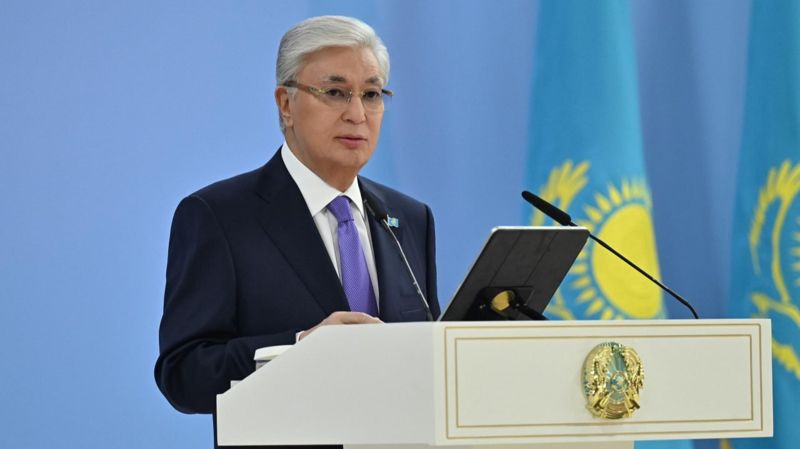 "Слишком много дипломатов": Токаев призвал к ментальной революции в Казахстане