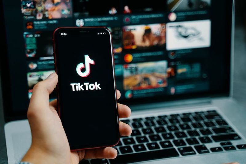 Более 5,5 млн роликов из Казахстана удалили в TikTok в 2025 году