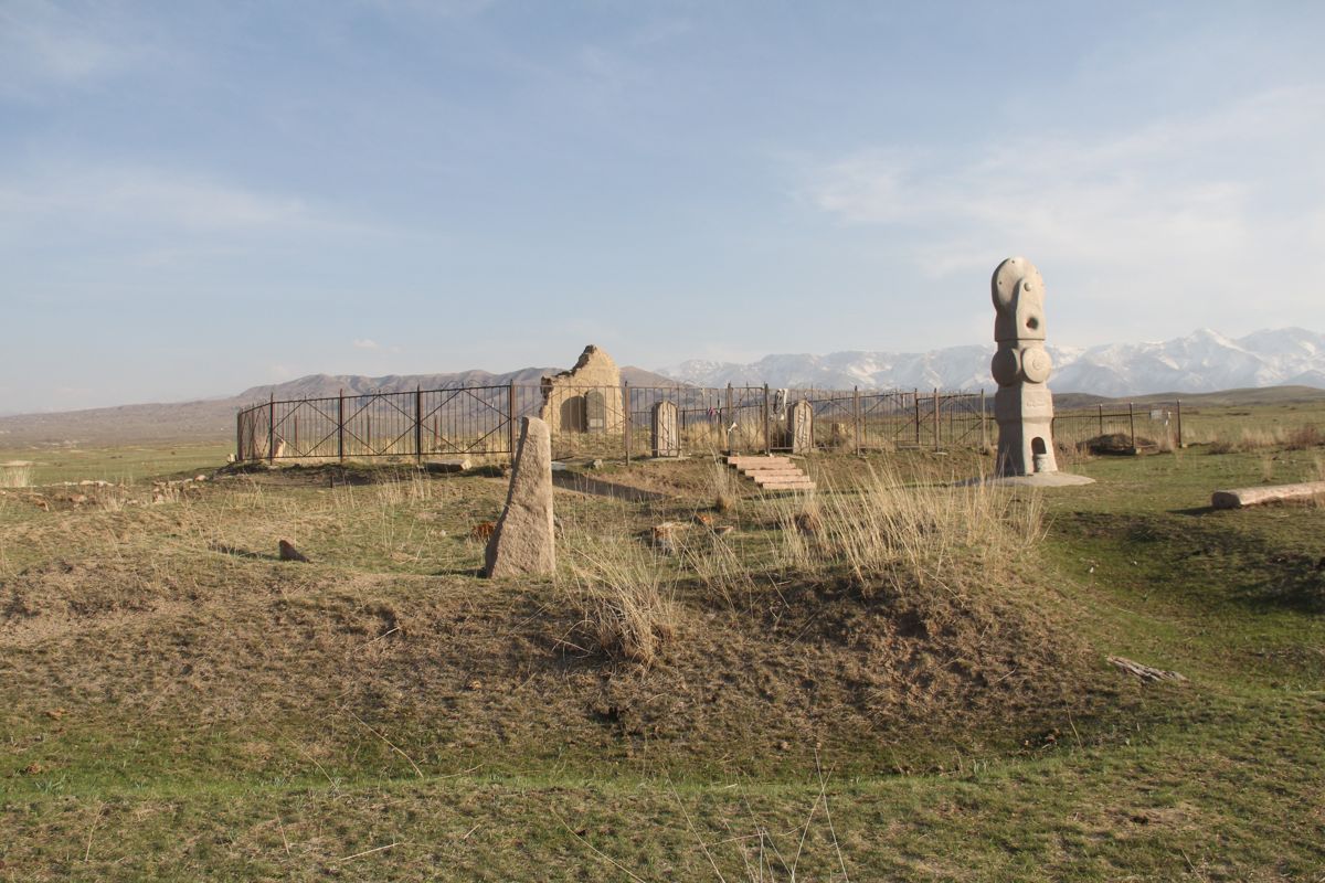 Захоронение, Танеке батыр