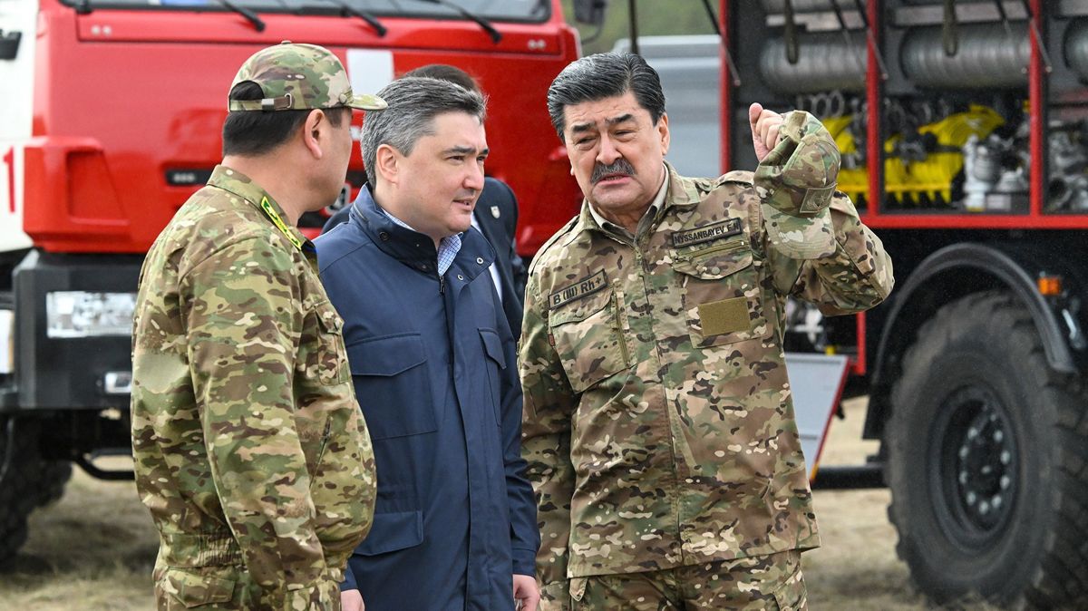 Олжас Бектенов проверил готовность системы раннего обнаружения лесных пожаров и оснащенность &laquo;Семей орманы&raquo;