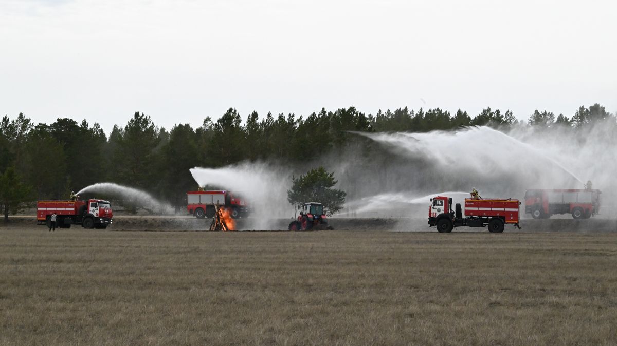 Олжас Бектенов проверил готовность системы раннего обнаружения лесных пожаров и оснащенность &laquo;Семей орманы&raquo;