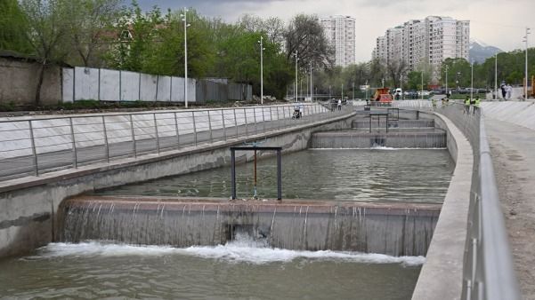 "Объект не примем": аким Алматы оценил ремонт на реке Большая Алматинка