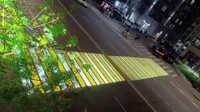 В Алматы на оживленном участке дороги внедрили современную подсветку пешеходов