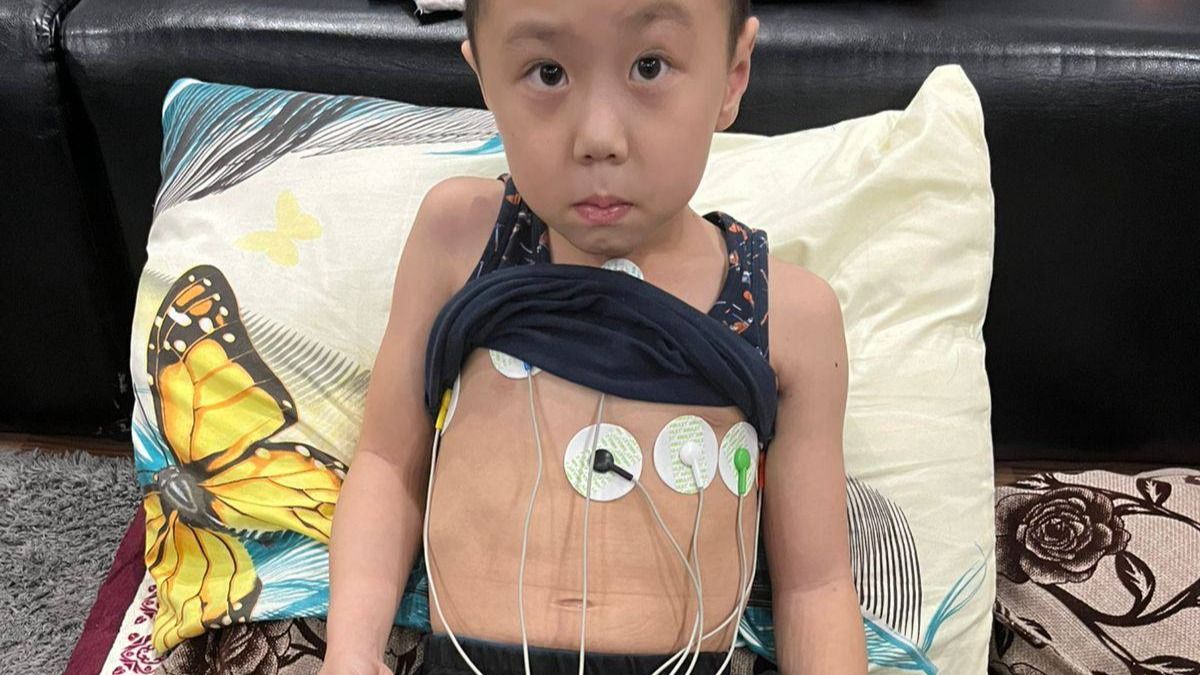 Абдурахман: сбор средств на лечение от тяжелого заболевания