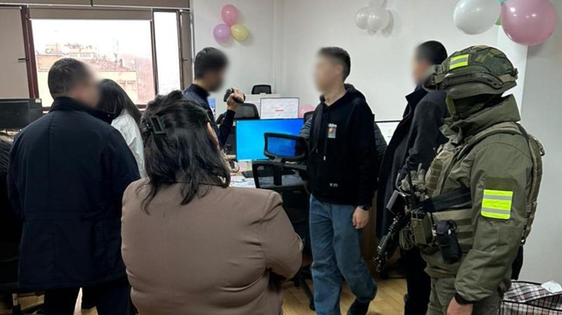 Дело о продаже данных казахстанцев расследует КНБ