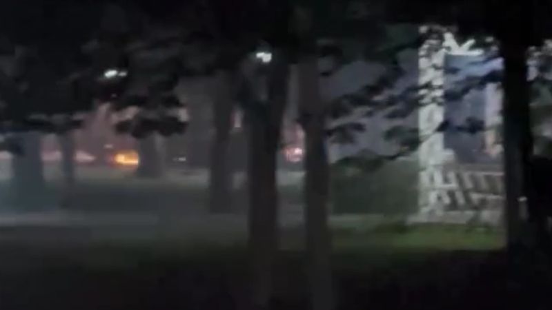 Фейерверк в парке Ганди полетел в сторону людей в Алматы