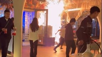 В Алматы чуть было эпично не сгорел дорогой ресторан, но не сгорел