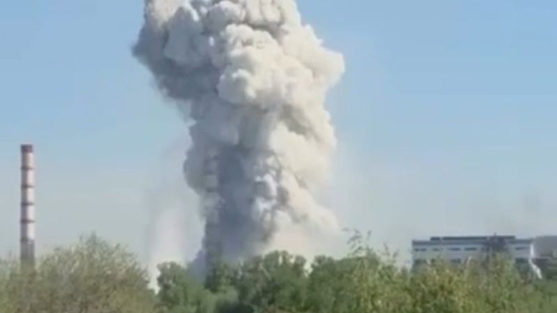 Взрыв и частичное обрушение: пожар на заводе Казцинк в Усть-Каменогорске локализовали