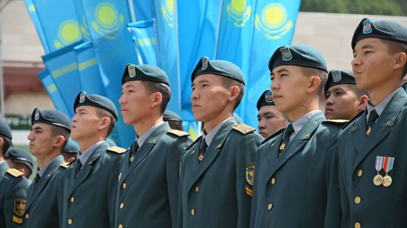 Концерты и плац-конценты: как отметят День защитника Отечества в Астане и Алматы