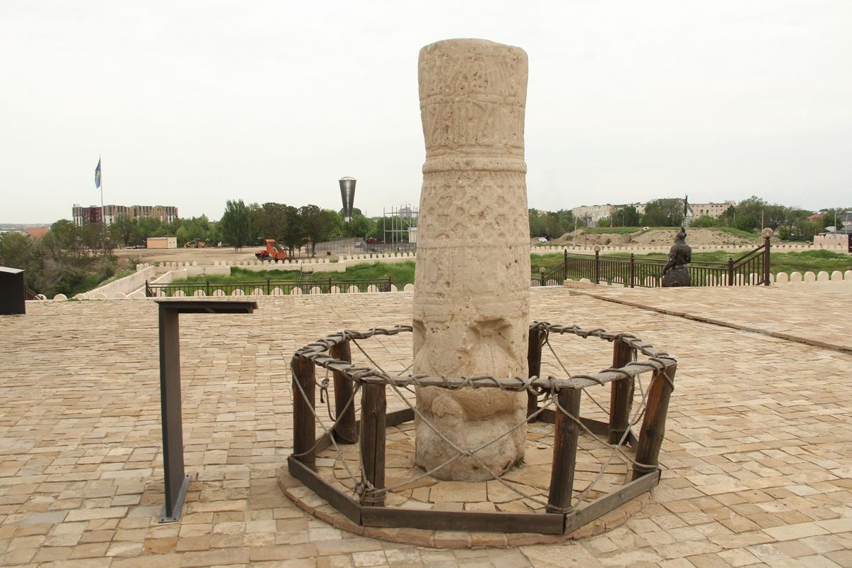 Колонна, старина