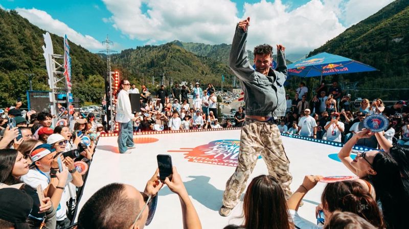 Чемпионат по уличным танцам Red Bull Dance Your Style снова зажжёт в Казахстане