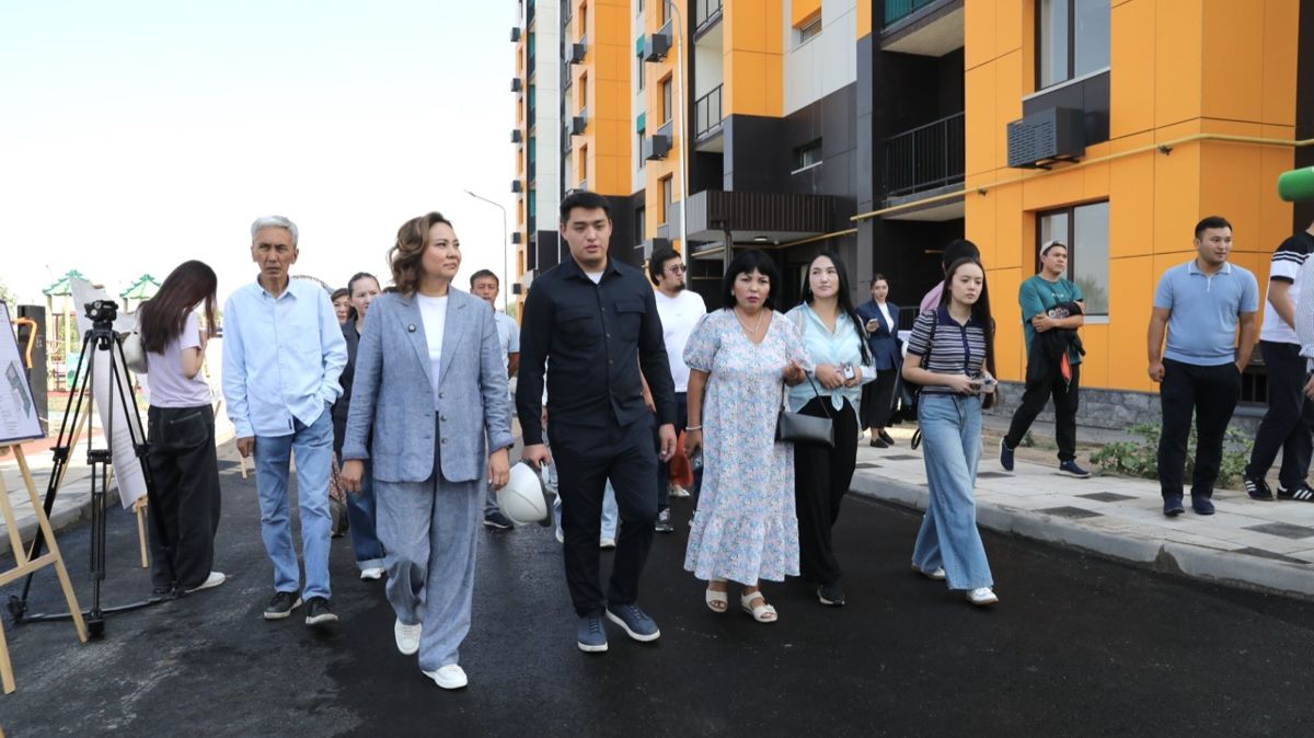 В Наурызбайском районе строят новые дома